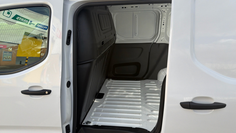 Peugeot Partner Standard Diesel 1.5 BlueHDi 130 Professional Van EAT8